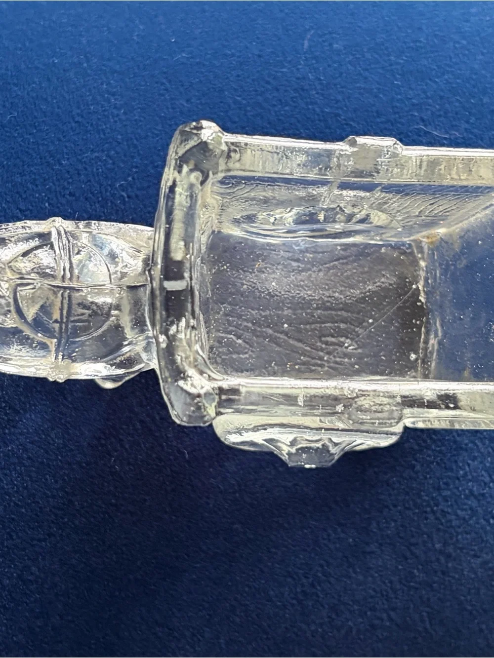 Source Unknown Clear Glass Horse-Drawn Carriage Candle Holder candy dish